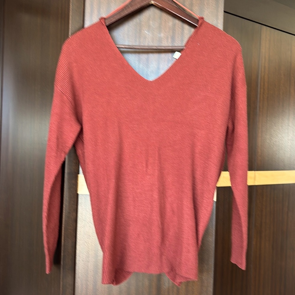 As new Bar iii cognac brown sweater, size Small/ Medium